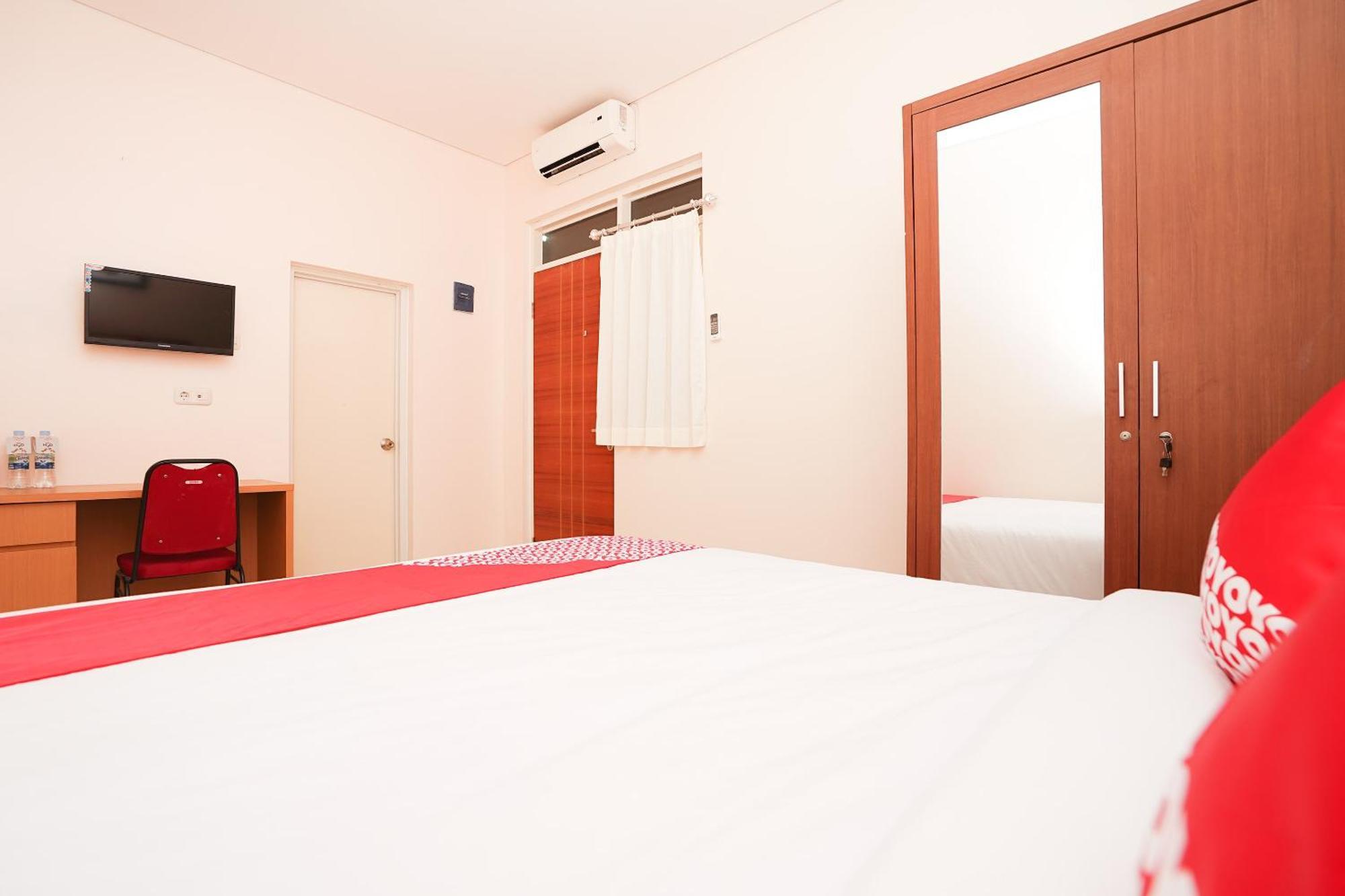 Oyo 782 Menjangan Residence At Citraland 1 Surabaya Eksteriør bilde